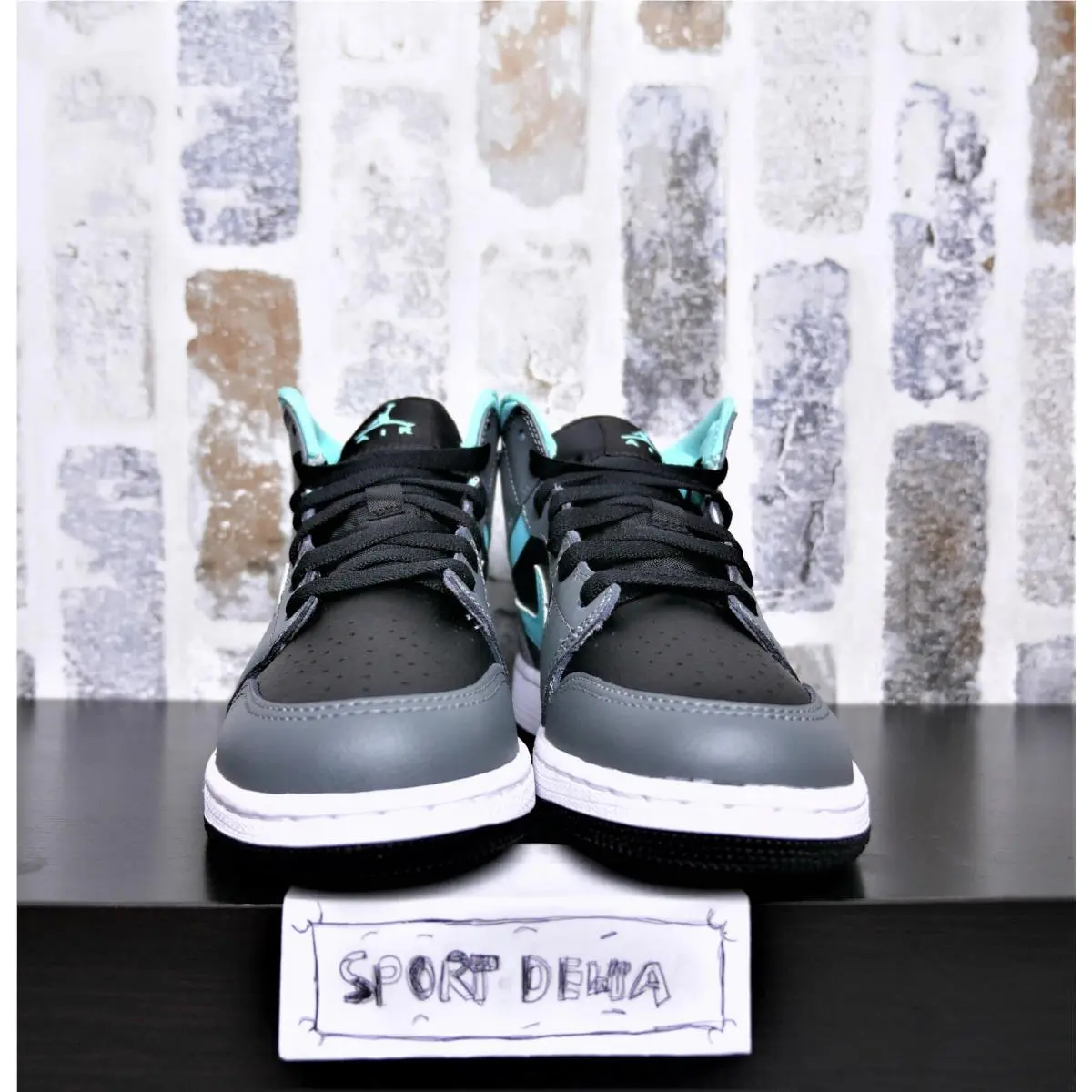 Nike shoes - Jordan 1 - Gray/AURORA GREEN-SMOKE GREY 2