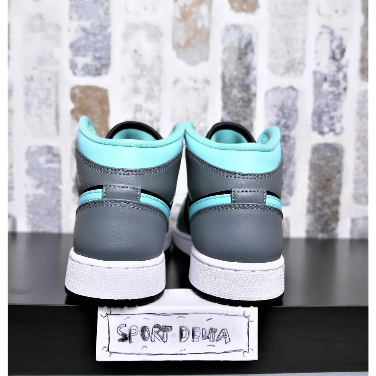 Nike shoes - Jordan 1 - Gray/AURORA GREEN-SMOKE GREY 3