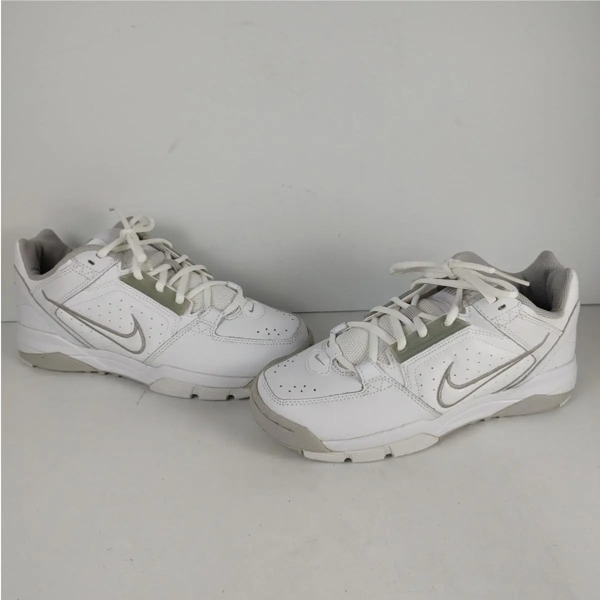 Nike shoes - White 0