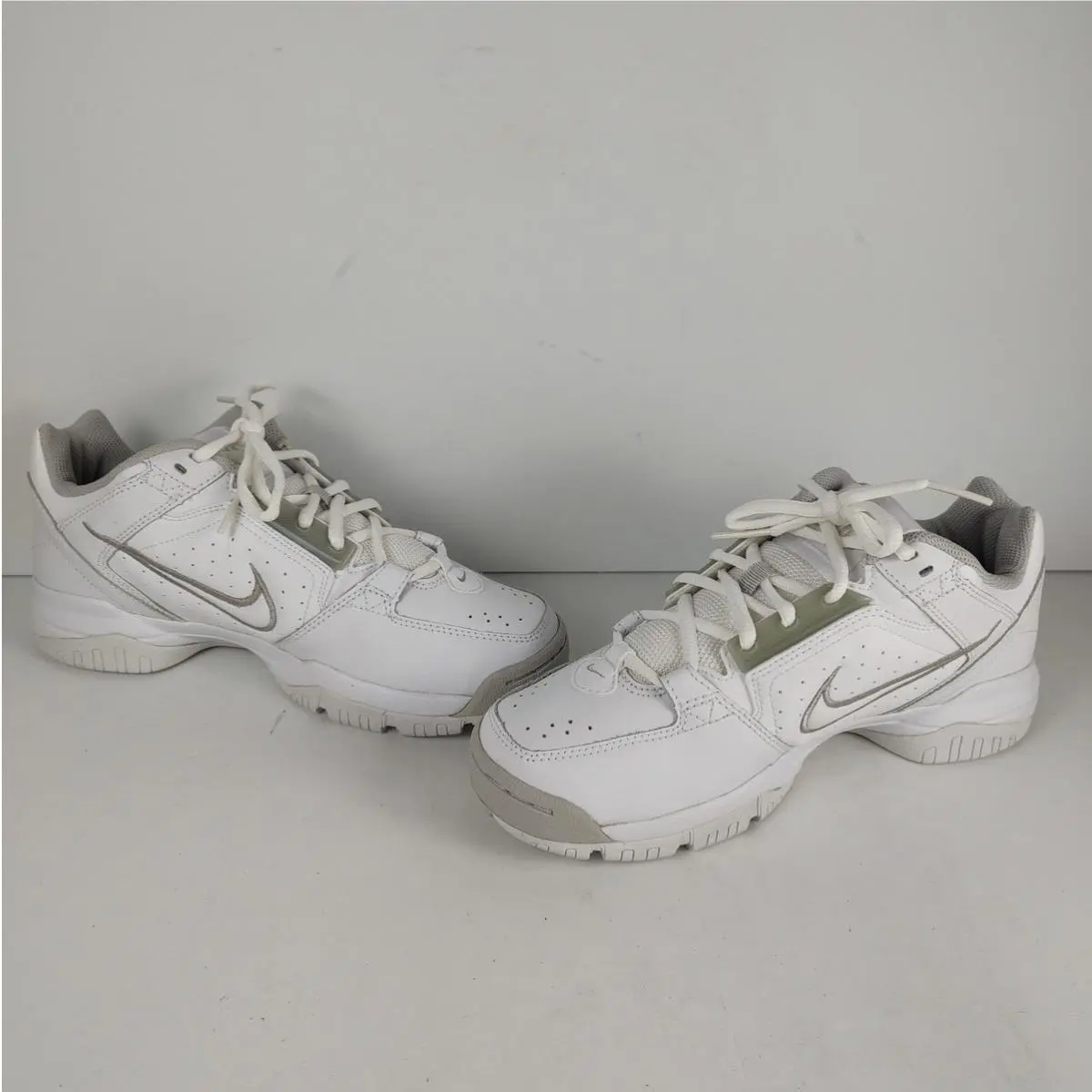 Nike shoes - White 1