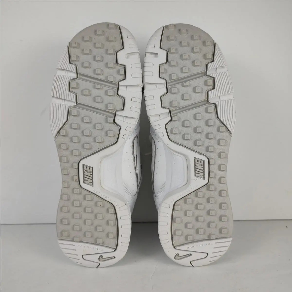Nike shoes - White 6