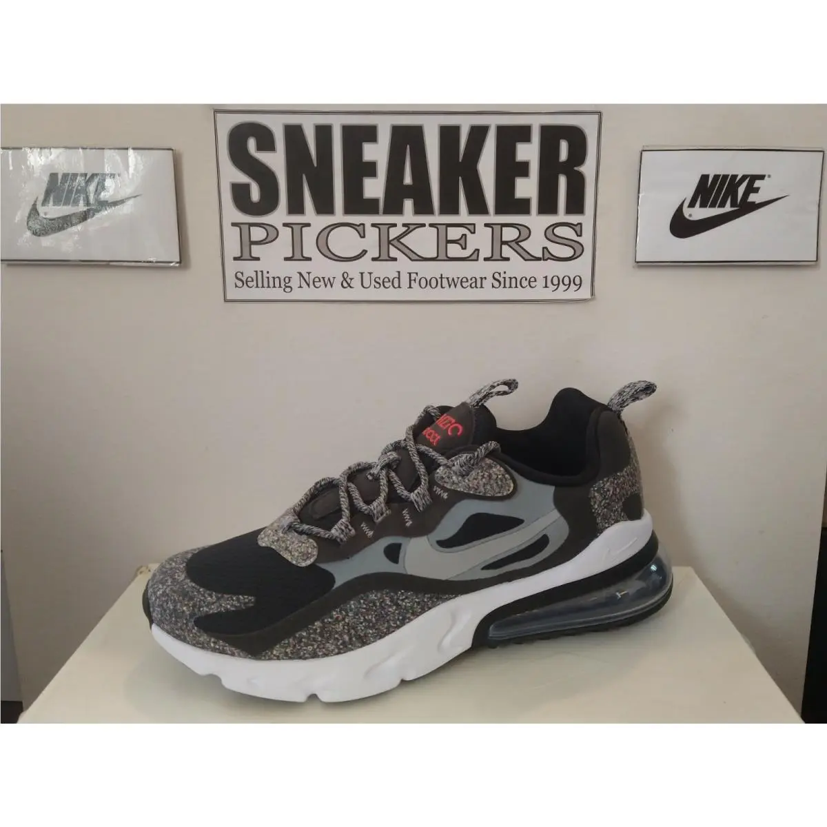 Nike Air Max 270 React SE Running - CN8282 001 - Black / Grey - Size: 6Y