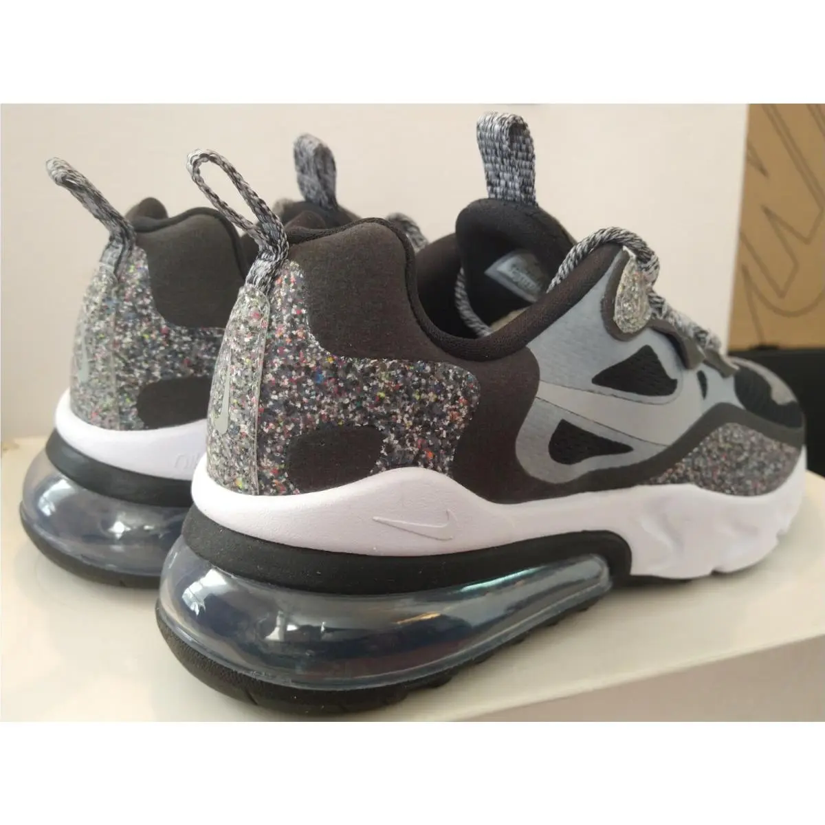 Nike shoes - Nike Air Max 270 React - Black 4