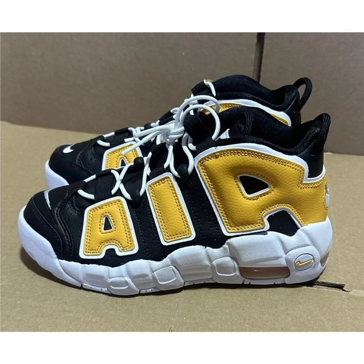 Nike Air More Uptempo GS Be True To School Shoes Sz 6Y/ Women 7.5 FN0262-001