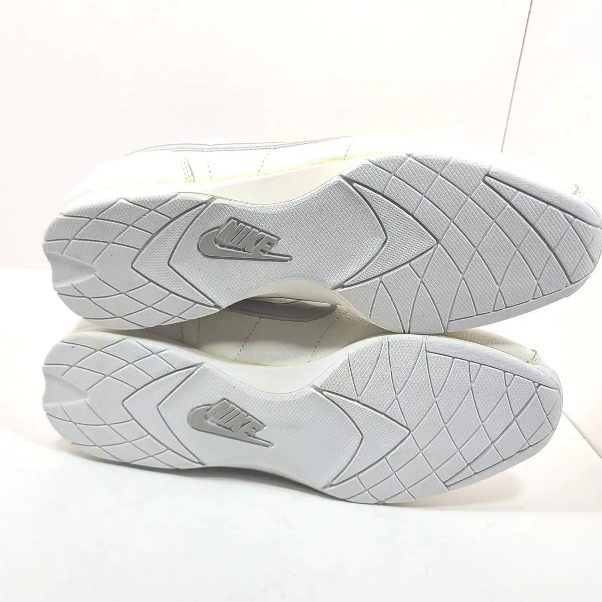 Nike shoes - Nike Stamina - Stamina - 172018-102 - White (UPC: 00685068436369) 6