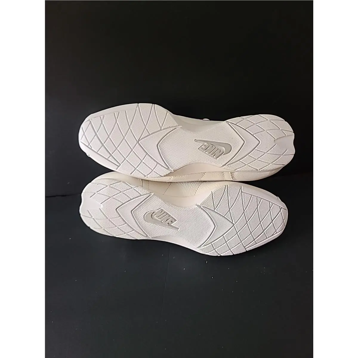 Nike shoes - Nike Stamina - Stamina - 172018-102 - White (UPC: 00685068436369) 19