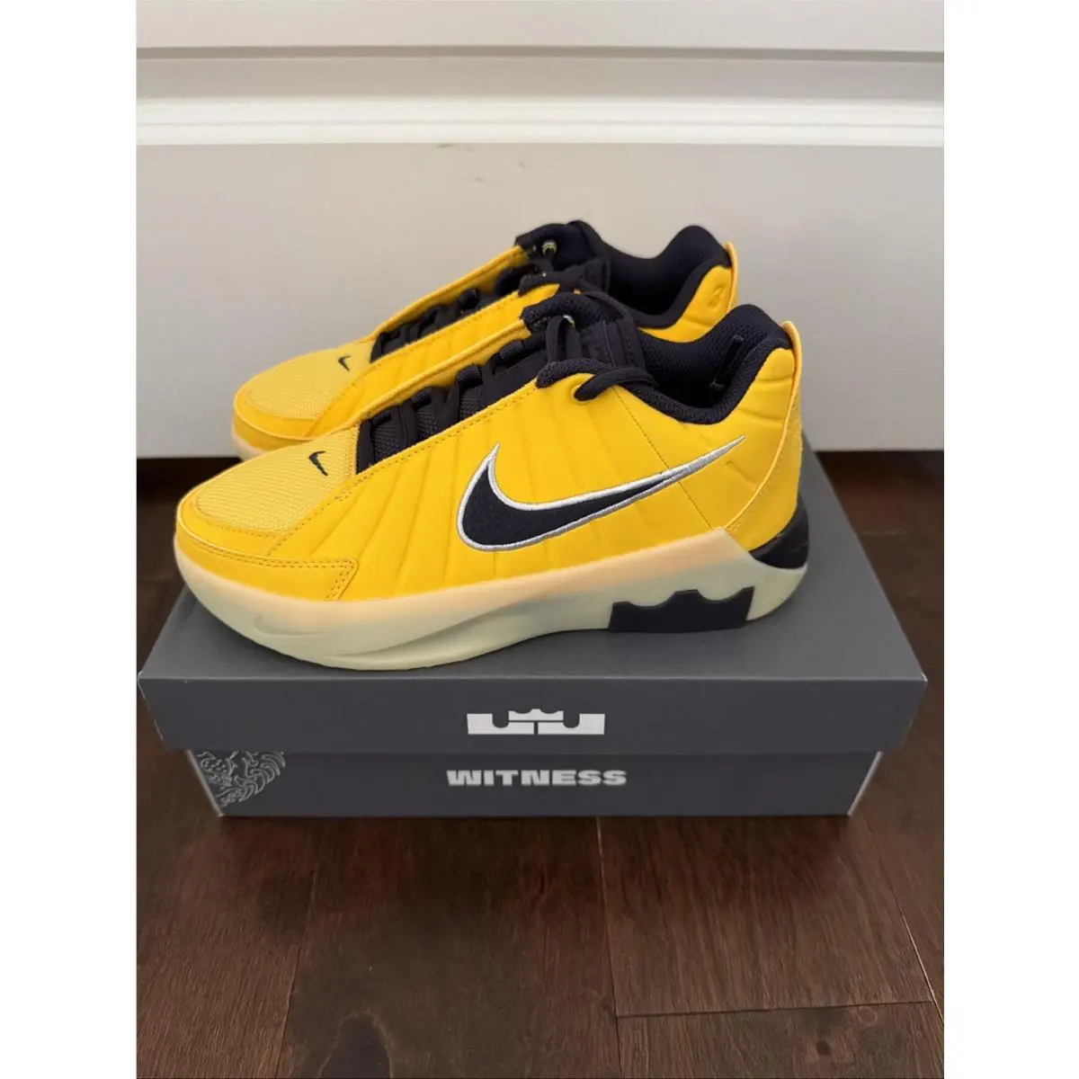 Nike shoes - Nike LeBron Witness - LeBron Witness - Yellow (UPC: 0198483563997) 1