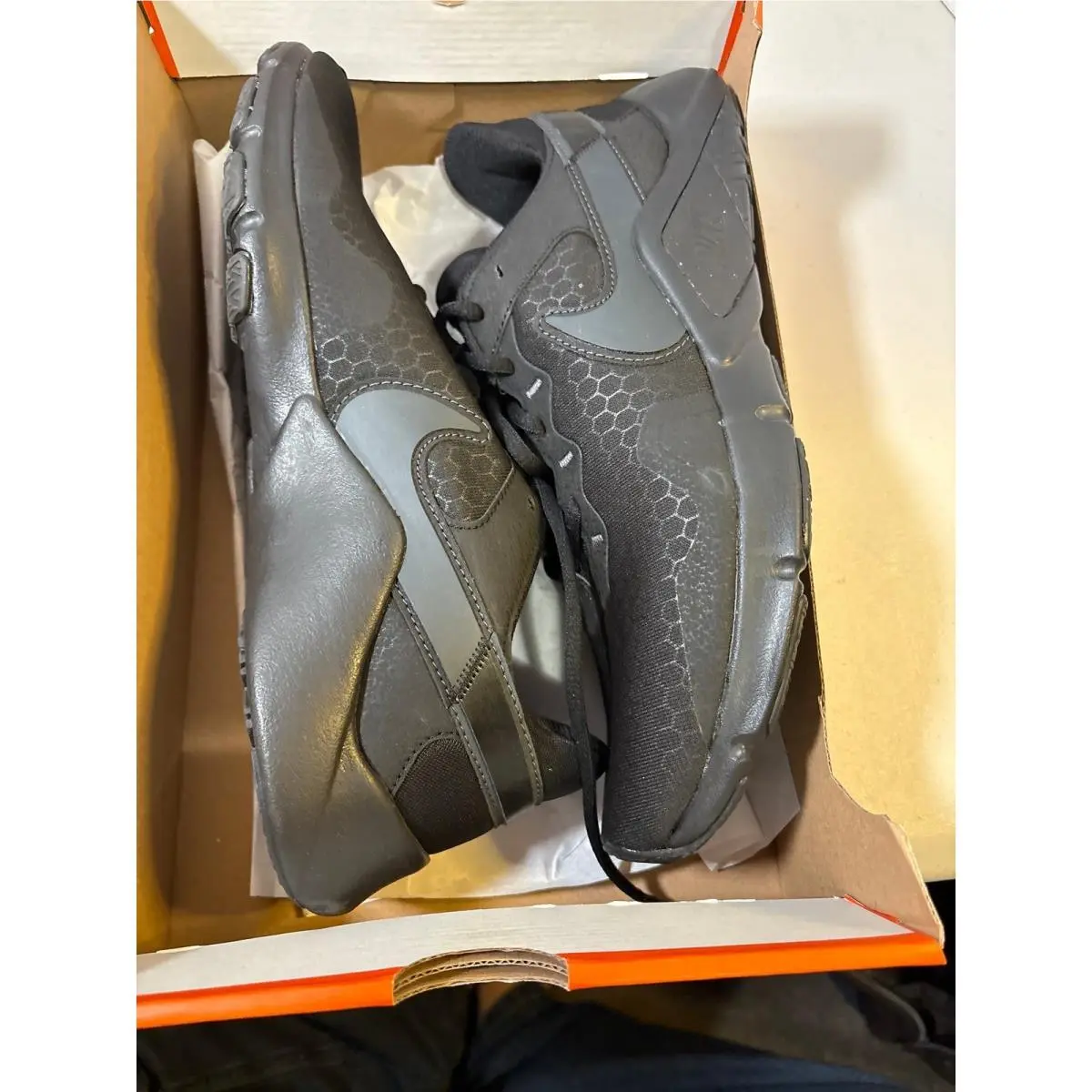 Nike shoes - Legend Essential 2 - Legend Essential - Black 1