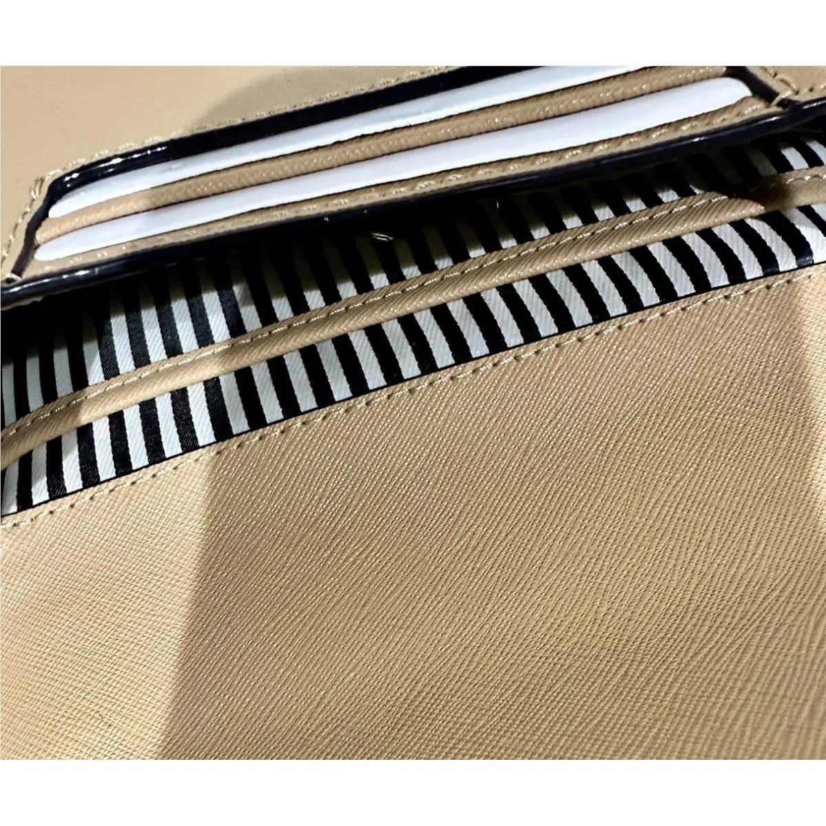 Kate Spade  bag  - Cameron Street Hazel - Cameron Street Hazel - Handle/Strap: Gold, Hardware: Gold, Exterior: Cashewbutr
