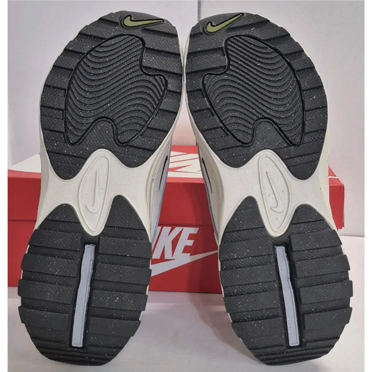 Nike shoes - Nike Air Max Bliss - Air Max Bliss - White 3