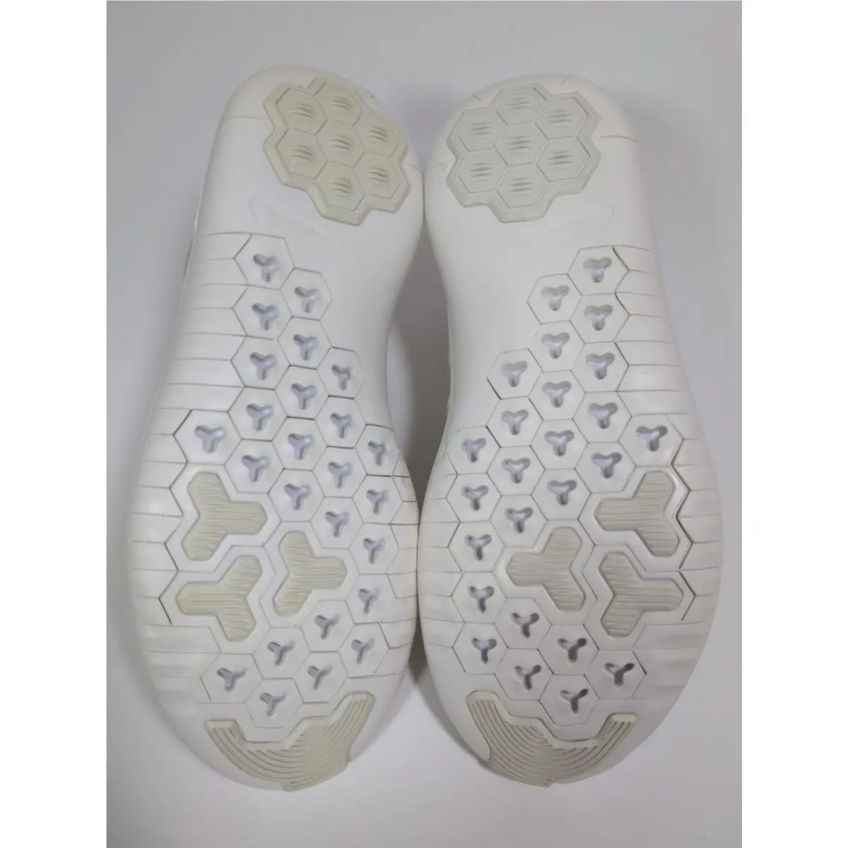 Nike shoes - Nike Light - Light - Beige 4