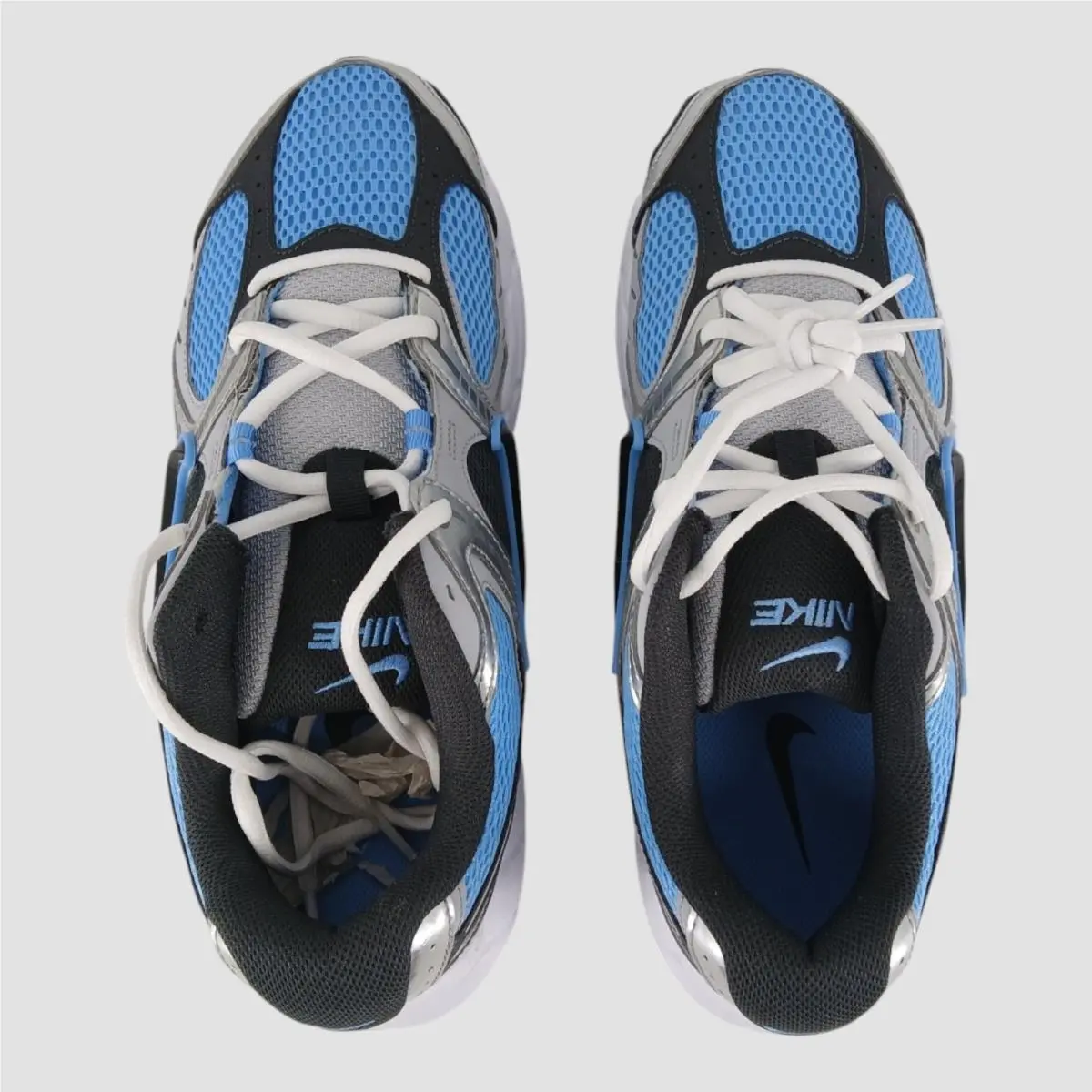 Nike shoes - As in Pic 1