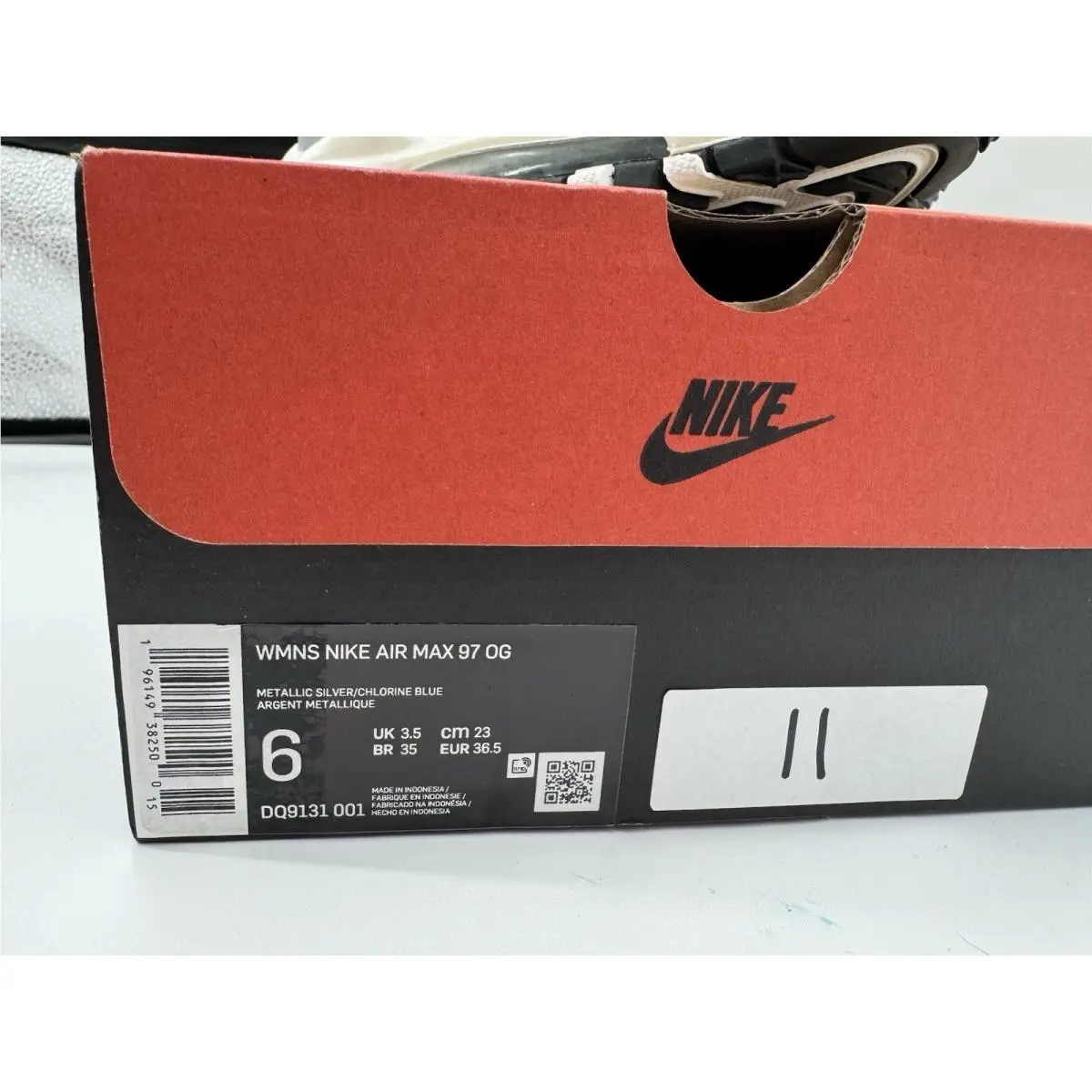Nike shoes - Silver 0