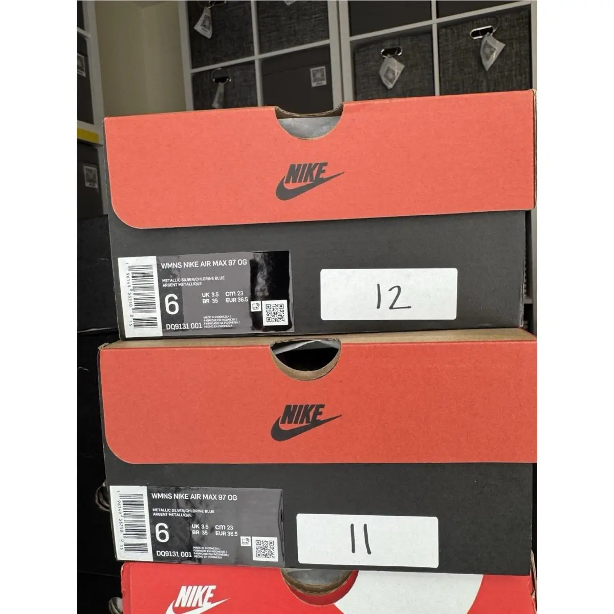 Nike shoes - Silver 9