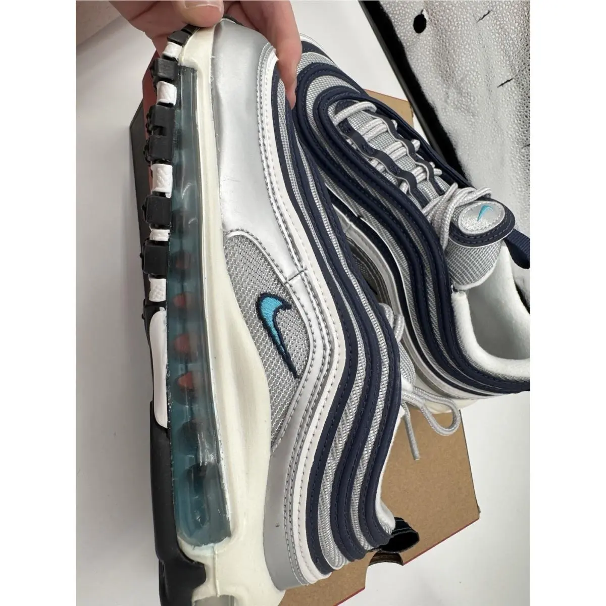 Nike shoes - Silver 5