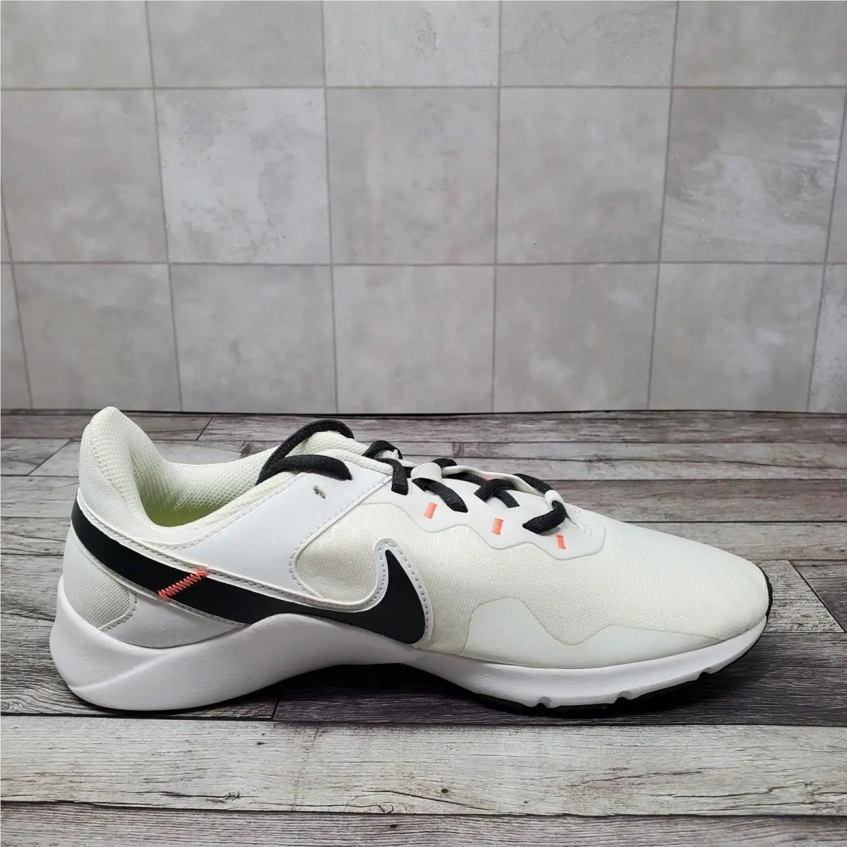Nike shoes - Nike Legend Essential 2 - Legend Essential - CQ9545-107 - White 4