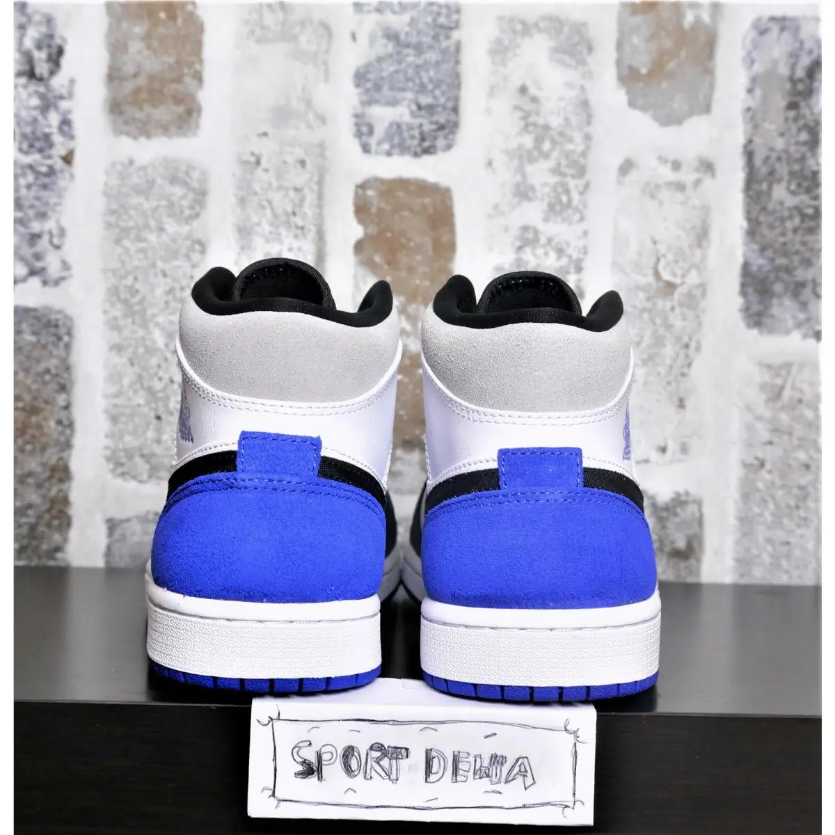 Nike shoes - Jordan 1 - Hyper Royal Blue/White 3
