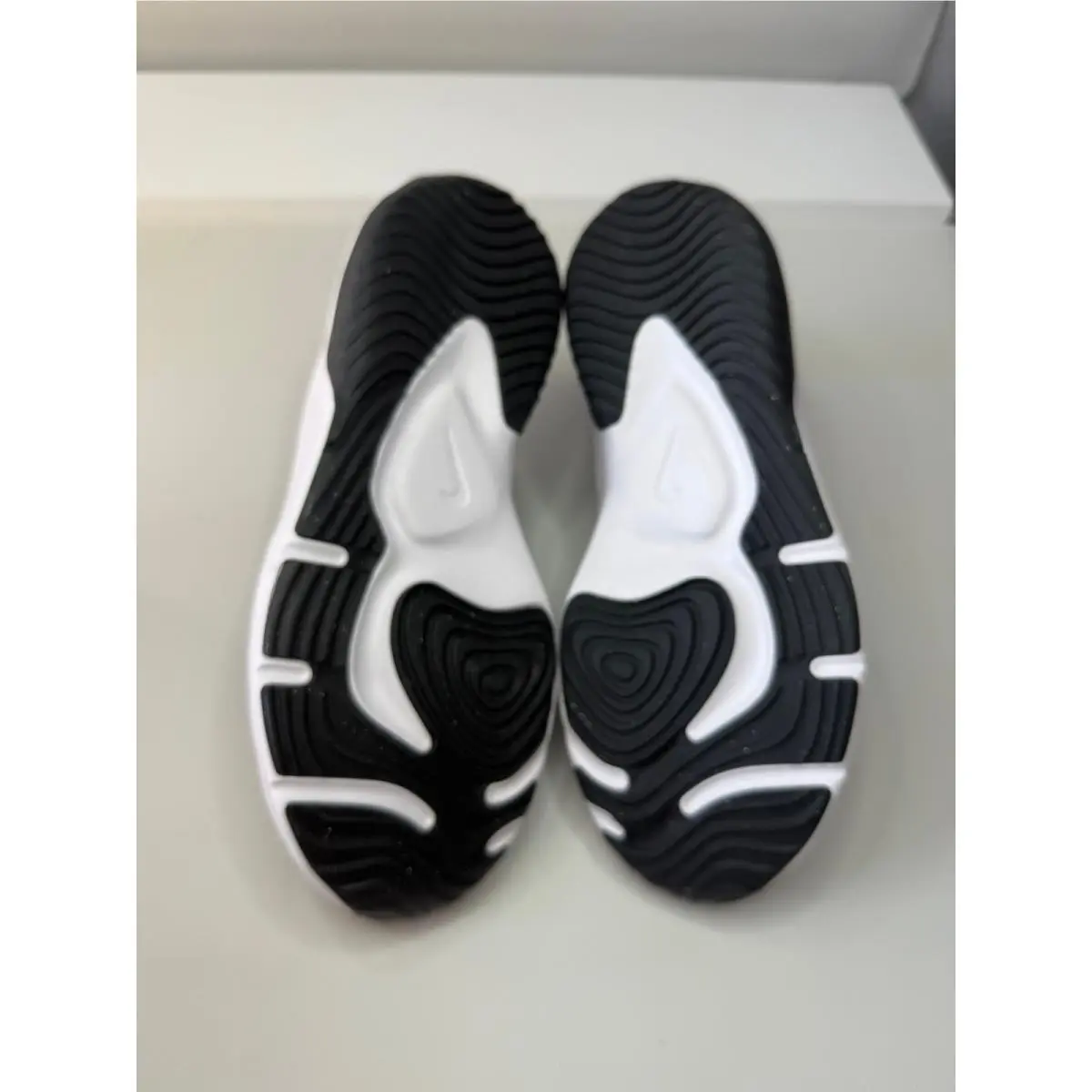 Nike shoes - Legend Essential 3 NN - Legend Essential - Gray 2