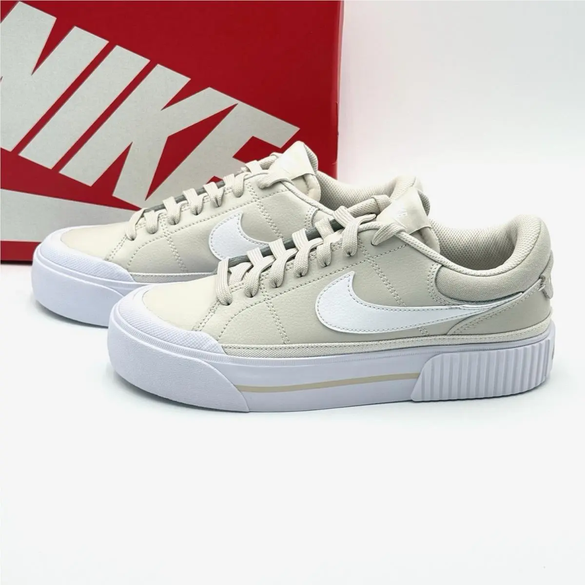 Nike Court Legacy Lift Sneakers Retro Women`s Size 9.5 Beige White DM7590-111