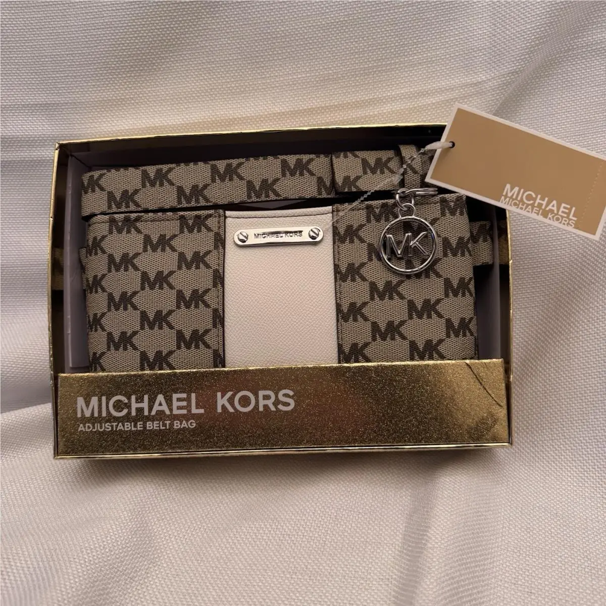 Michael Kors  bag  - Exterior: Ivory, Lining: Beige