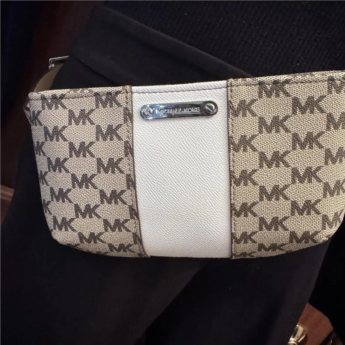 Michael Kors  bag  - Exterior: Ivory, Lining: Beige