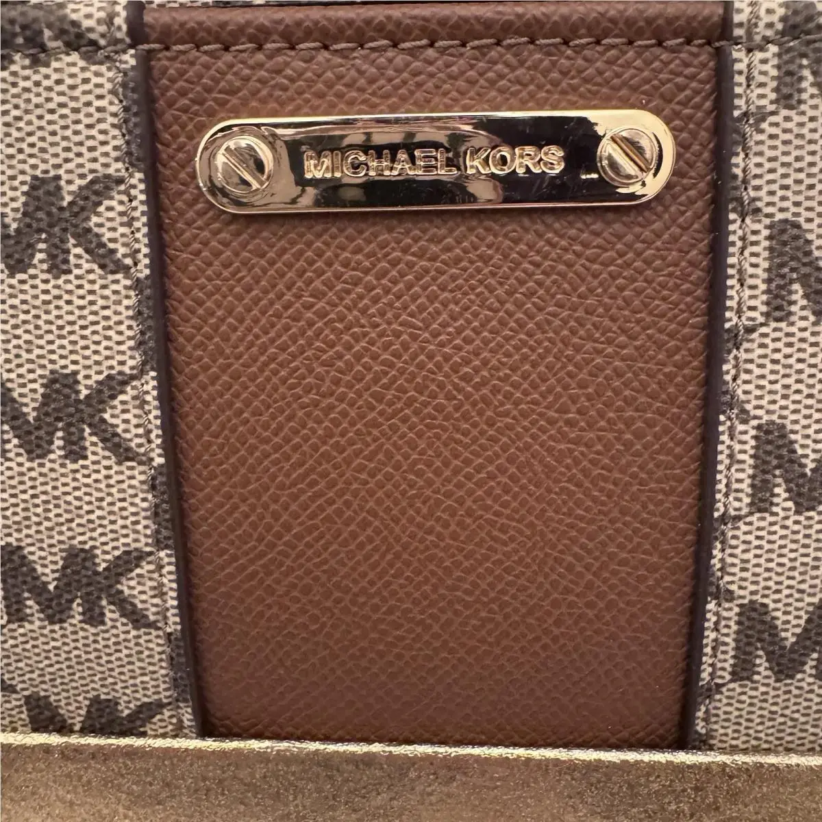 Michael Kors  bag  - Exterior: Ivory, Lining: Beige