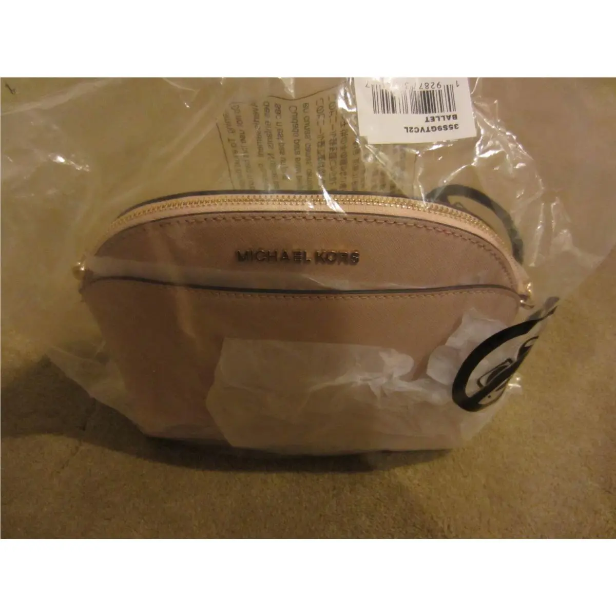 Michael Kors Jet Set Travel Dome Leather Crossbody Bag Ballet Pink