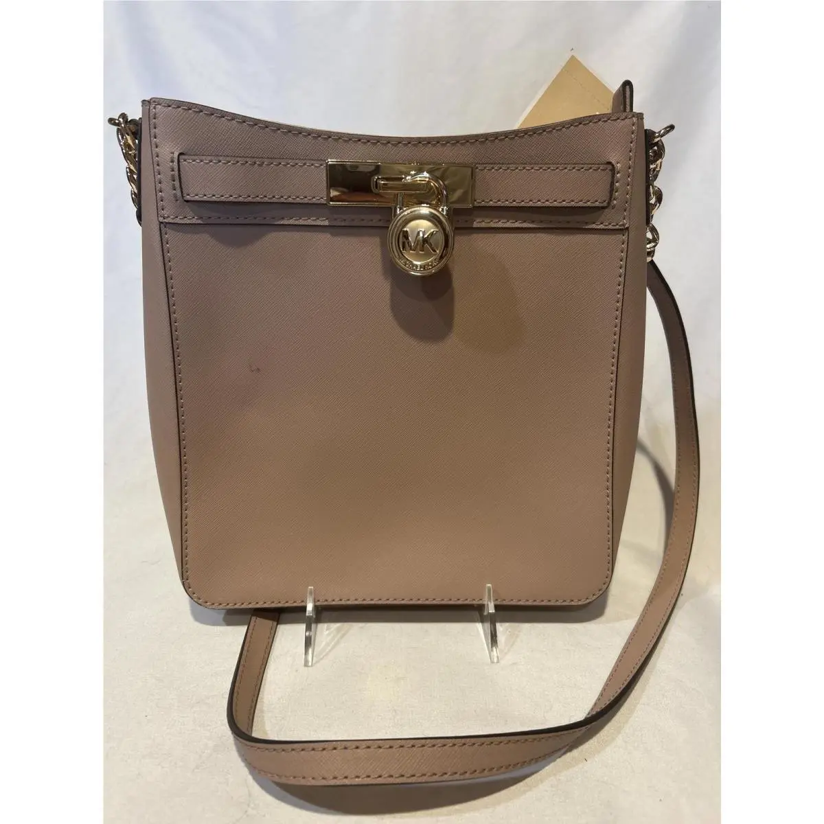 Michael Kors Hamilton Chain MD Messenger Leather Crossbody Handbag Fawn