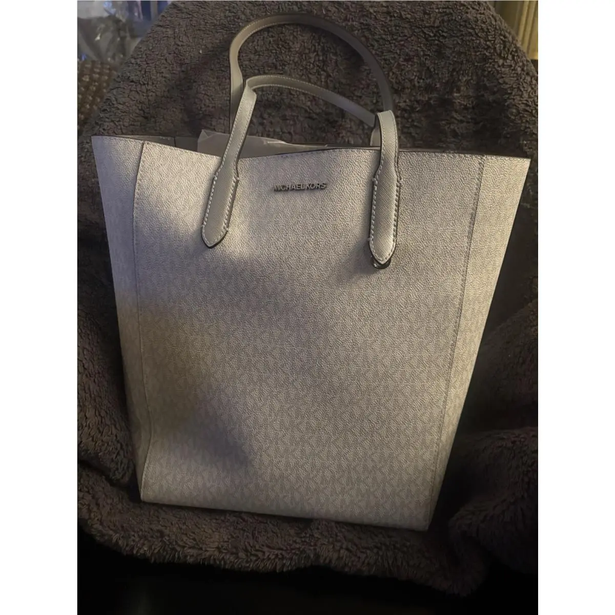 Michael Kors Vincent Silver Monogram Handbag W/card Purse