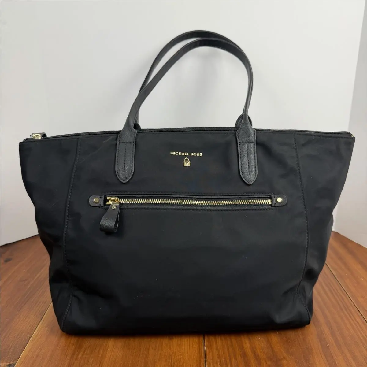 Michael Kors Kelsey Black Large Nylon Tote Bag with Luggage Trolley Sleeve