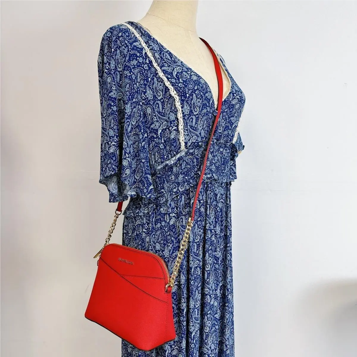 Michael Kors 35F1GTVC6T Jet Set Travel Dome Crossbody Bag Leather IN Bright Red