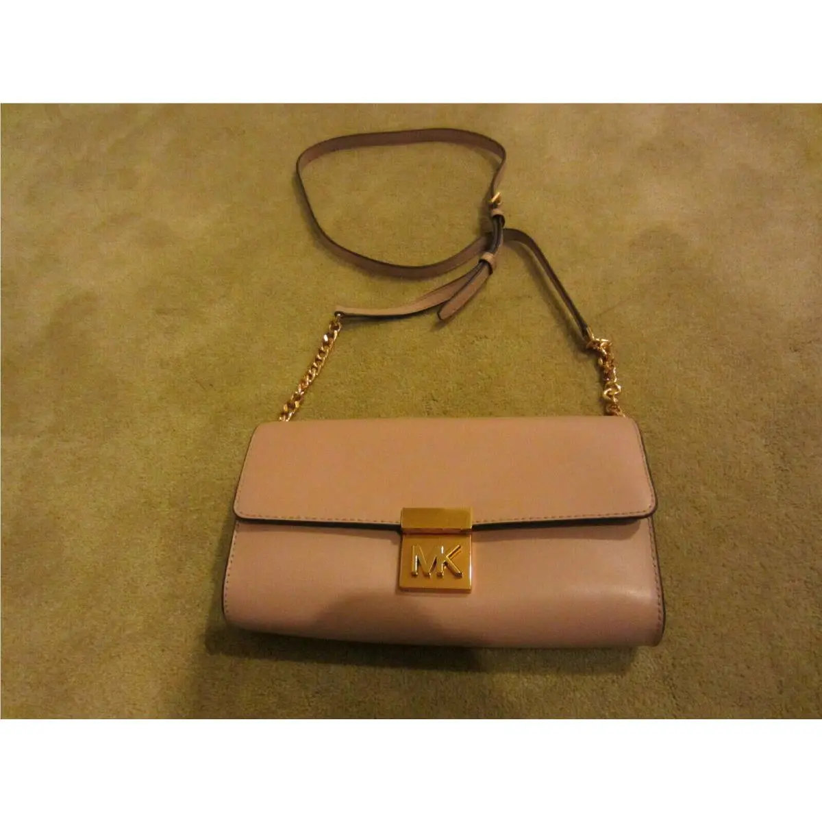 Michael Kors Mindi Leather Clutch Shoulder Bag Crosbody Clutch Fawn