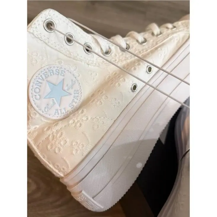 Converse shoes - Converse Chuck Taylor - Chuck Taylor - White 2