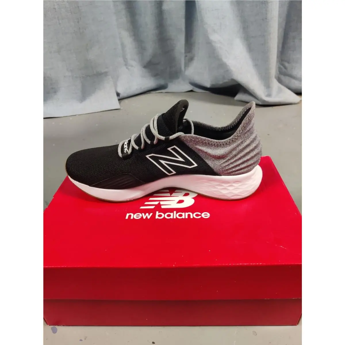 New Balance shoes - New Balance Fresh Foam Roav - Black 2