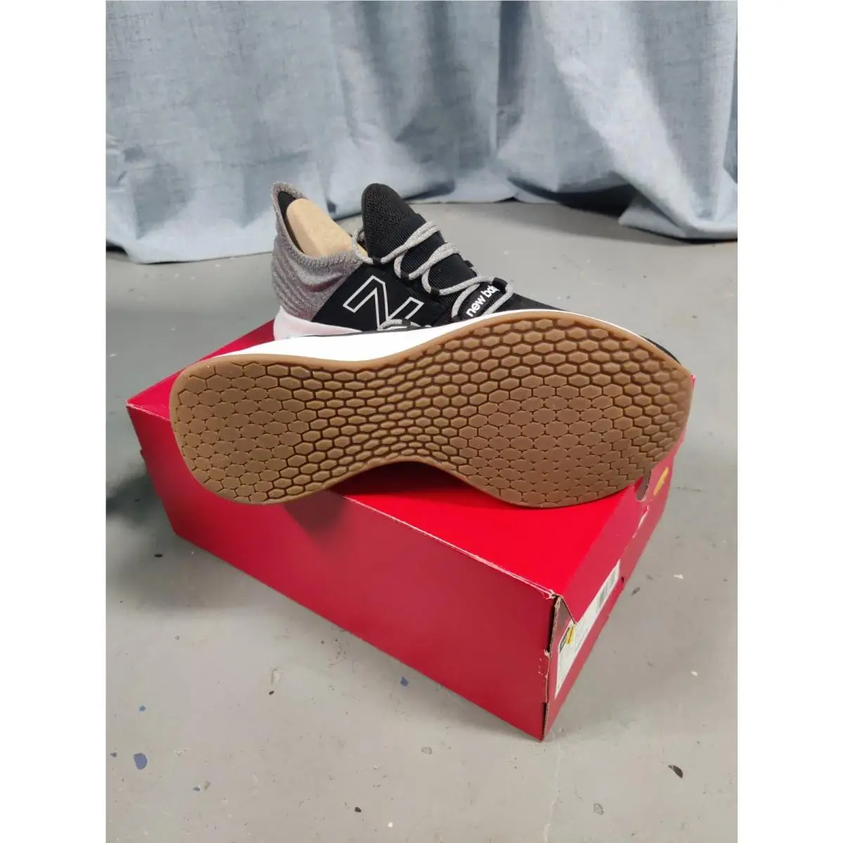 New Balance shoes - New Balance Fresh Foam Roav - Black 4