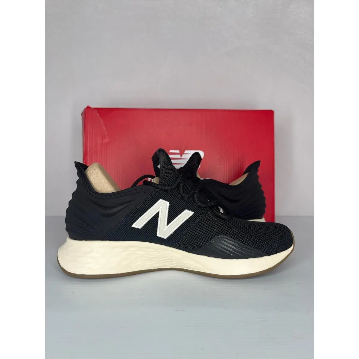 New Balance shoes - New Balance Fresh Foam Roav - Black 0