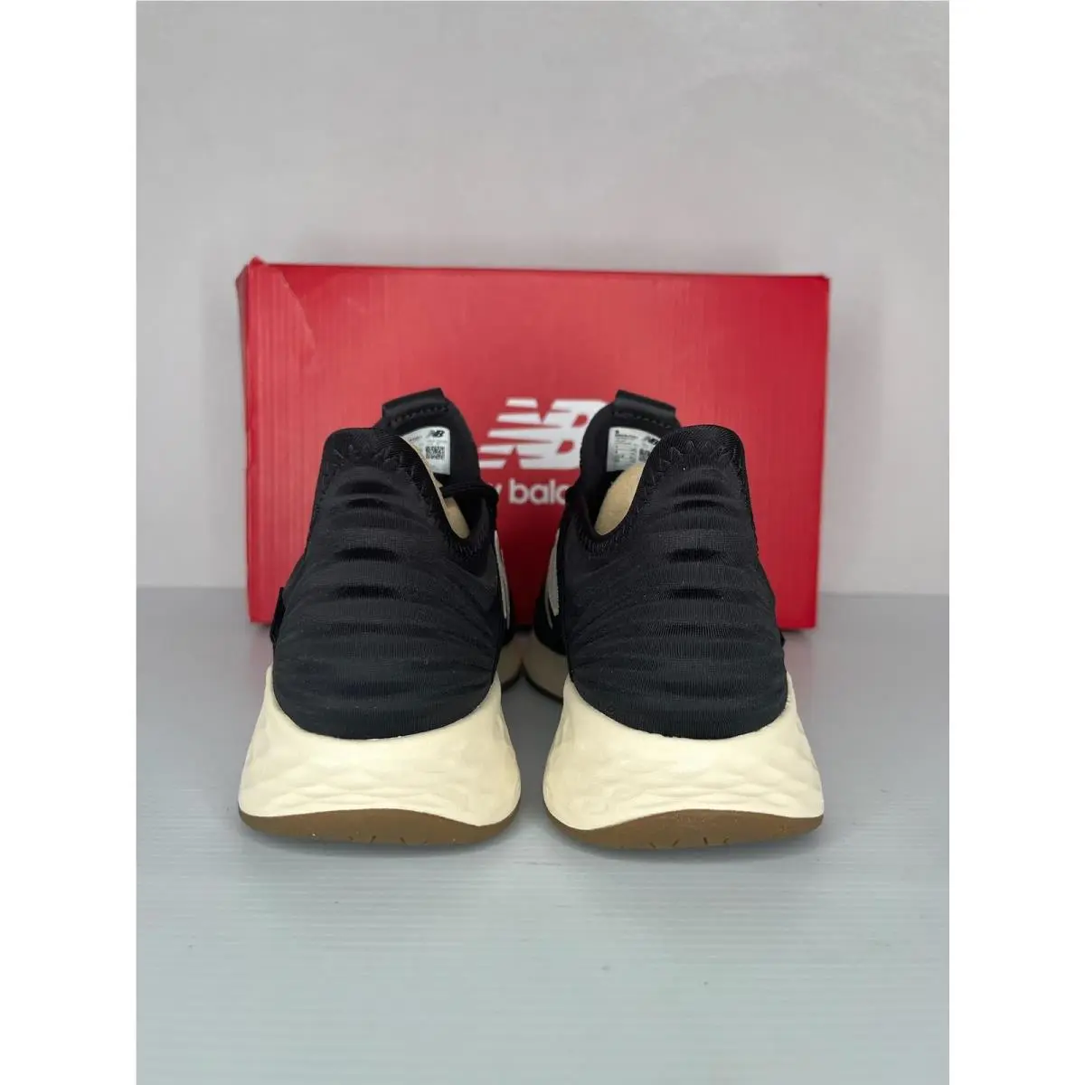 New Balance shoes - New Balance Fresh Foam Roav - Black 4