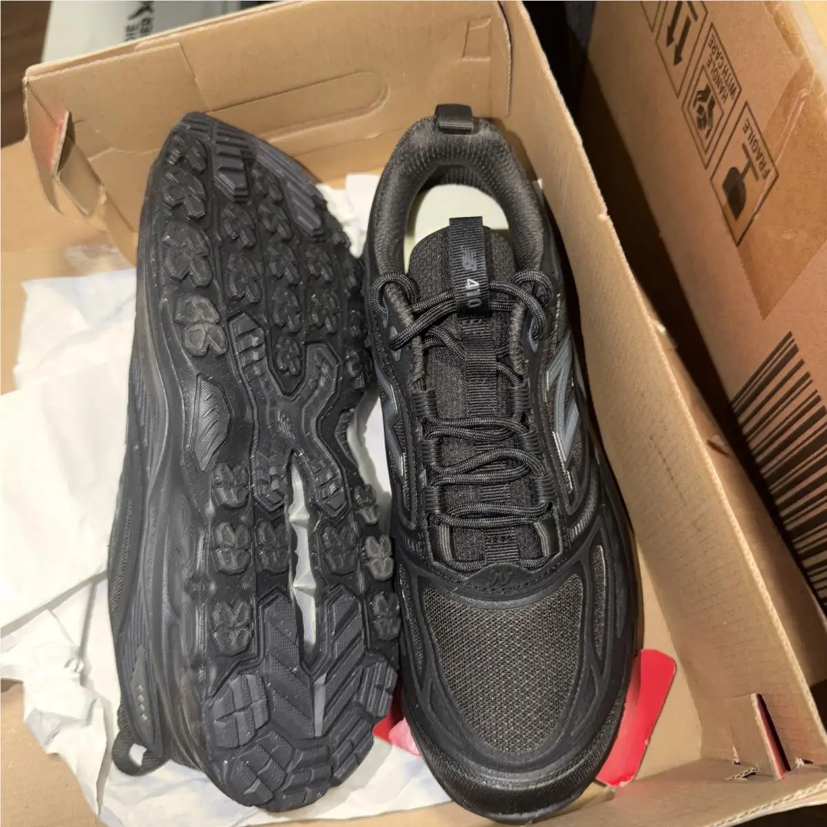 New Balance shoes - New Balance 410 - Black 2