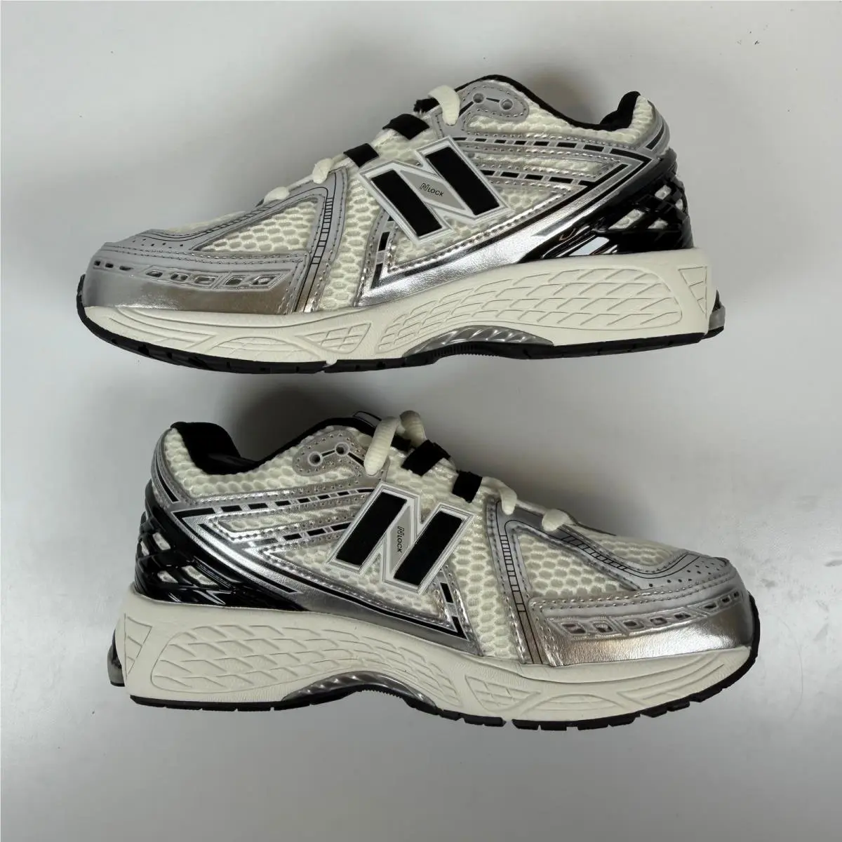 New Balance shoes - New Balance 1906R - Silver 1