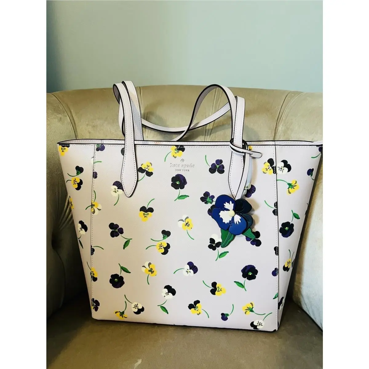 Kate Spade Dana Tote Pansy Toss Floral Handbag Bag Zip Purse Purple New