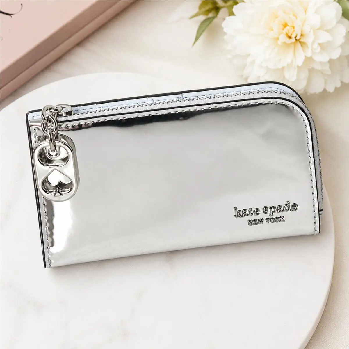 Kate Spade Devin Small Bifold Wallet Silver Patent Leather Zip Around