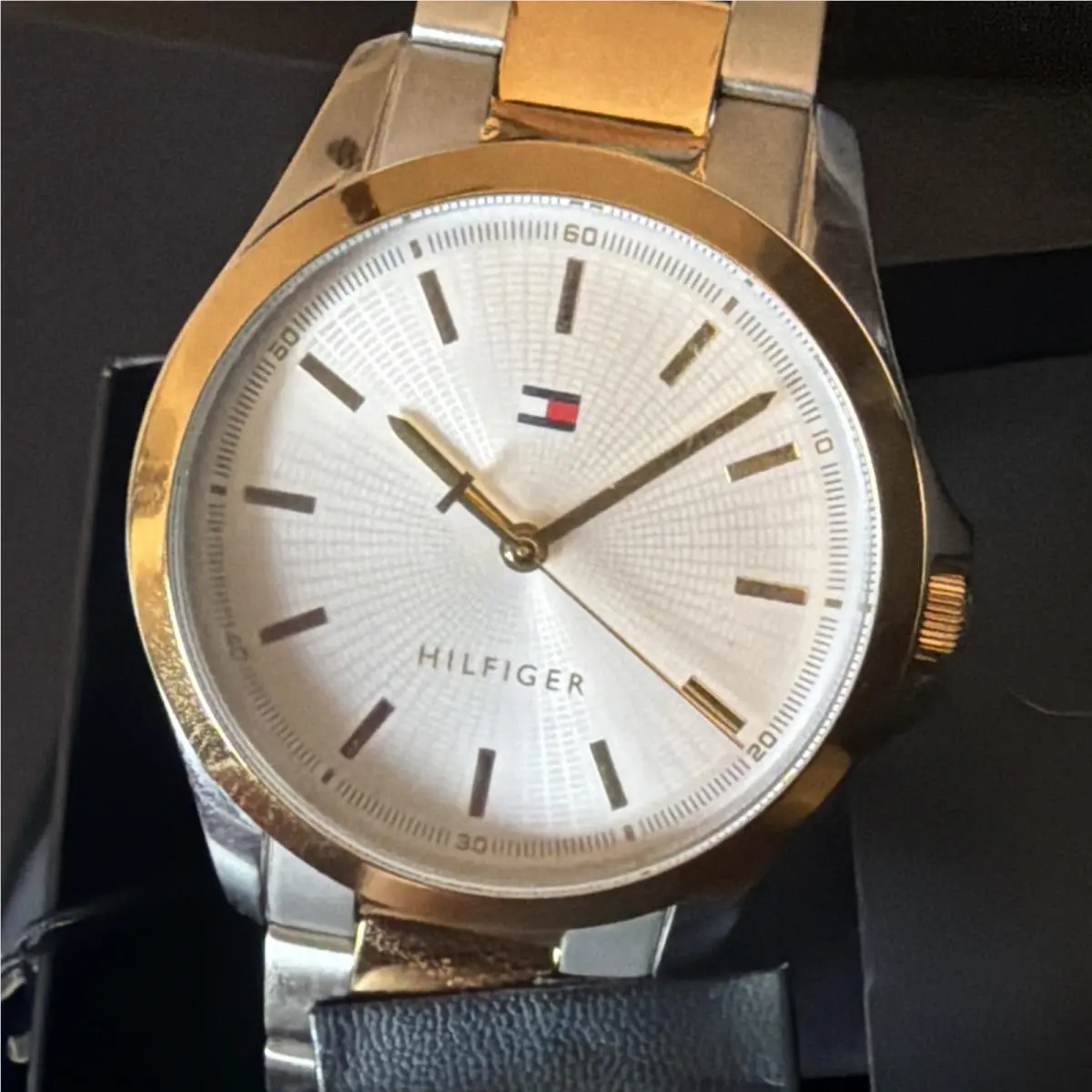 Tommy Hilfiger Automatic Men`s Watch Two-tone Gold Stainless Steel Luxury Piece