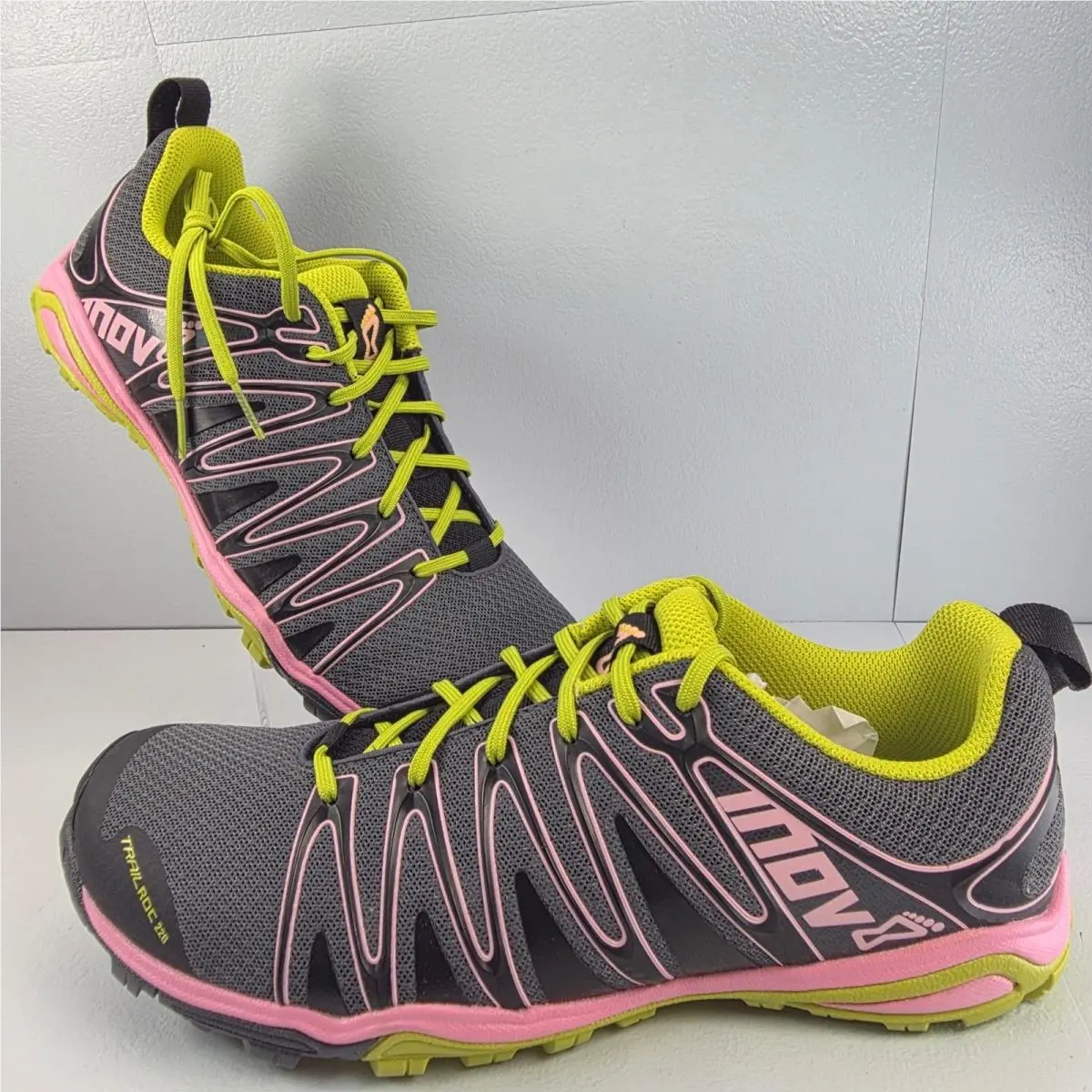 Inov8 Trailroc 226 Womens 10.5 Trail Running Shoes Grey Lime Pink Sneakers F0344