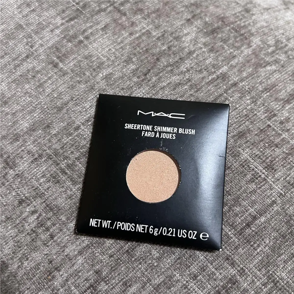 Mac Sheertone Shimmer Blush Pan Refill Trace Gold Full Size 6g by MAC Cosmetics