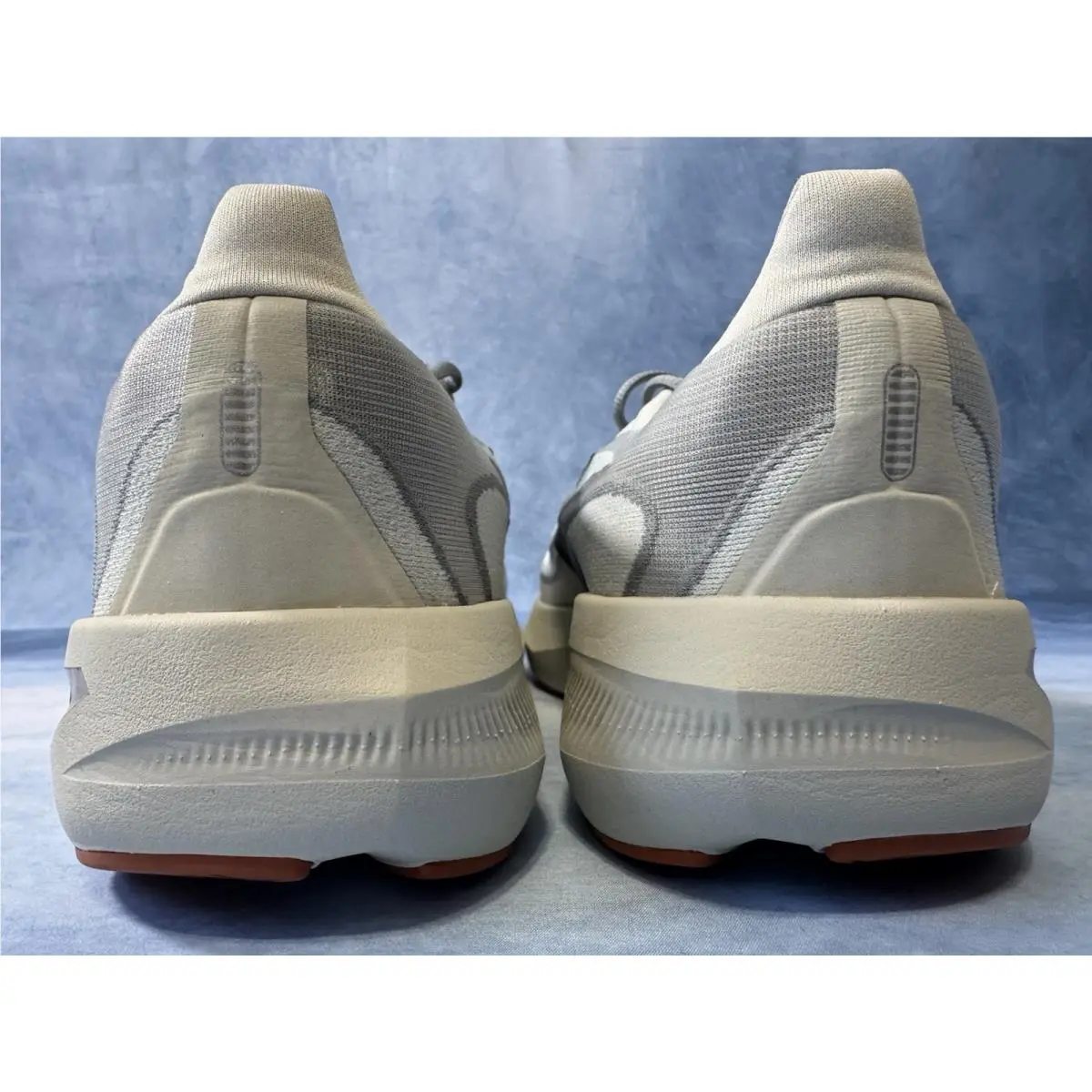 Brooks shoes - Brooks Revel - Revel - Gray 4