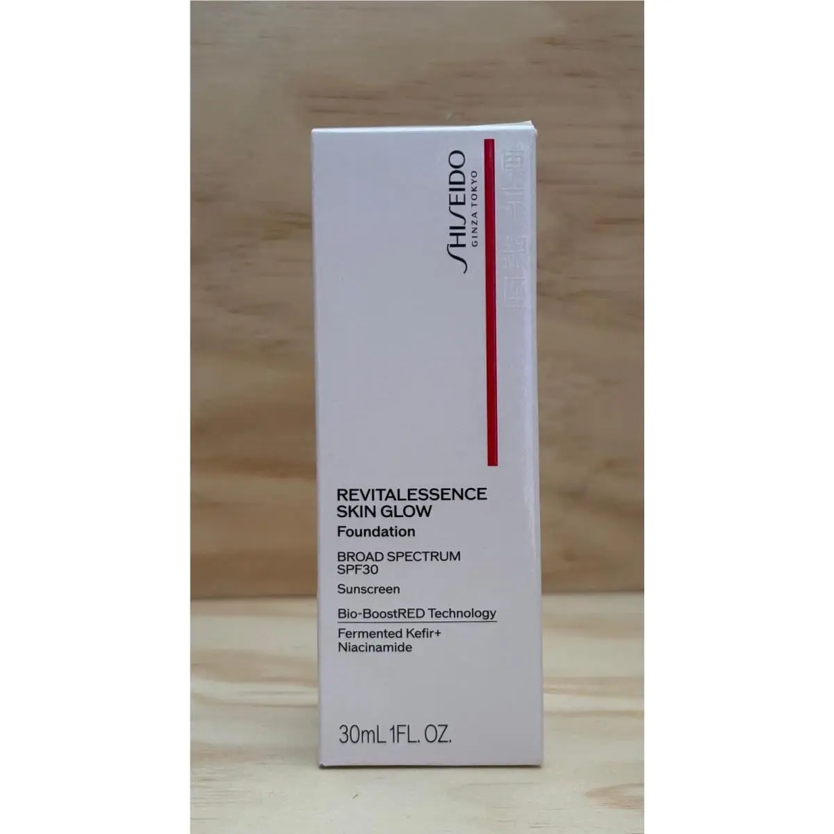 Shiseido Revitalessence Skin Glow Foundation Spf 30 120Ivory 30ml Fresh 6028FG