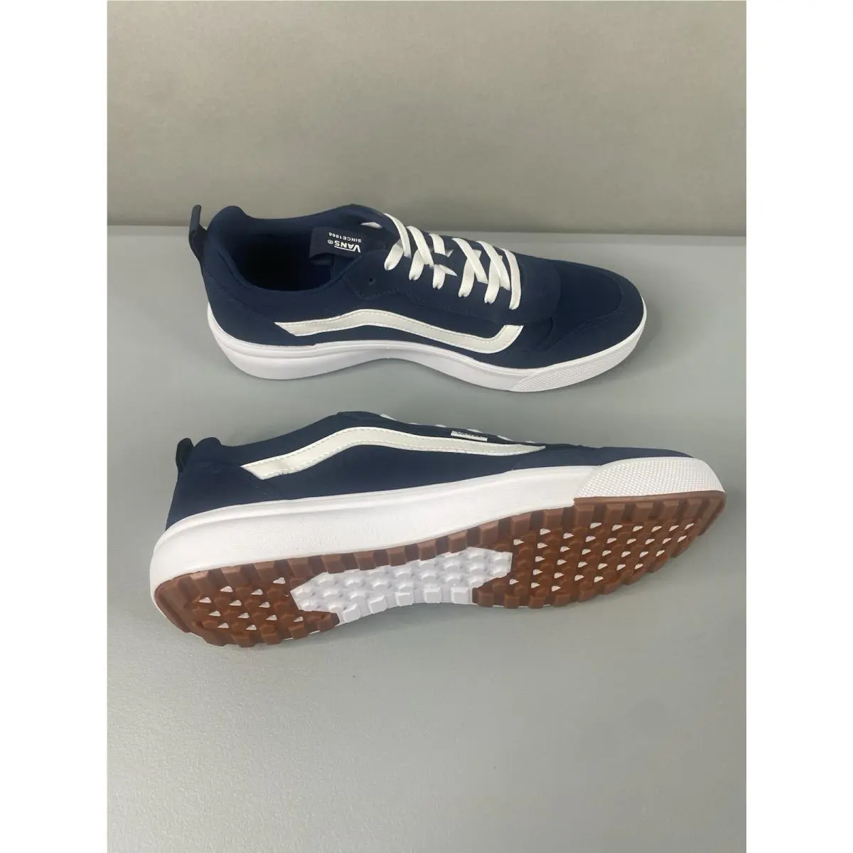 Vans shoes - VANS Range - Range - VNOOOCY1NAV - Blue 1
