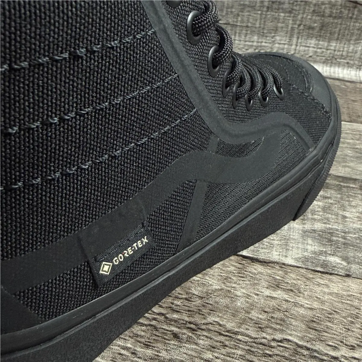 Vans shoes - Vans Sk8-Hi GTX VR3 - GTX - Black 3