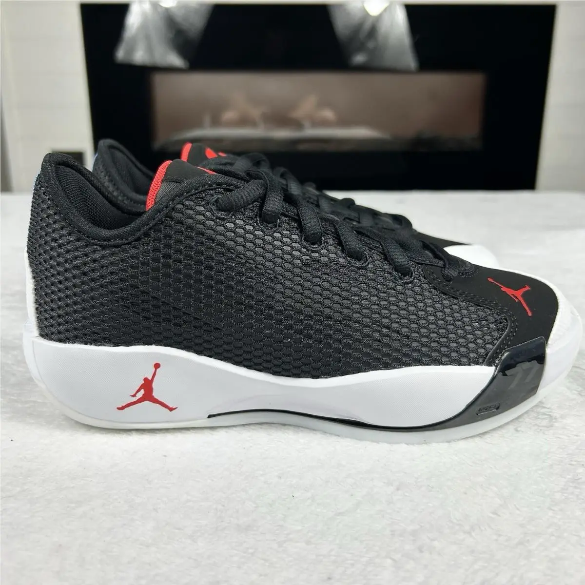 Nike shoes - Jordan Luka 77 Gs - Luka - Ih0573001 - Black (UPC: 0198726385683) 8