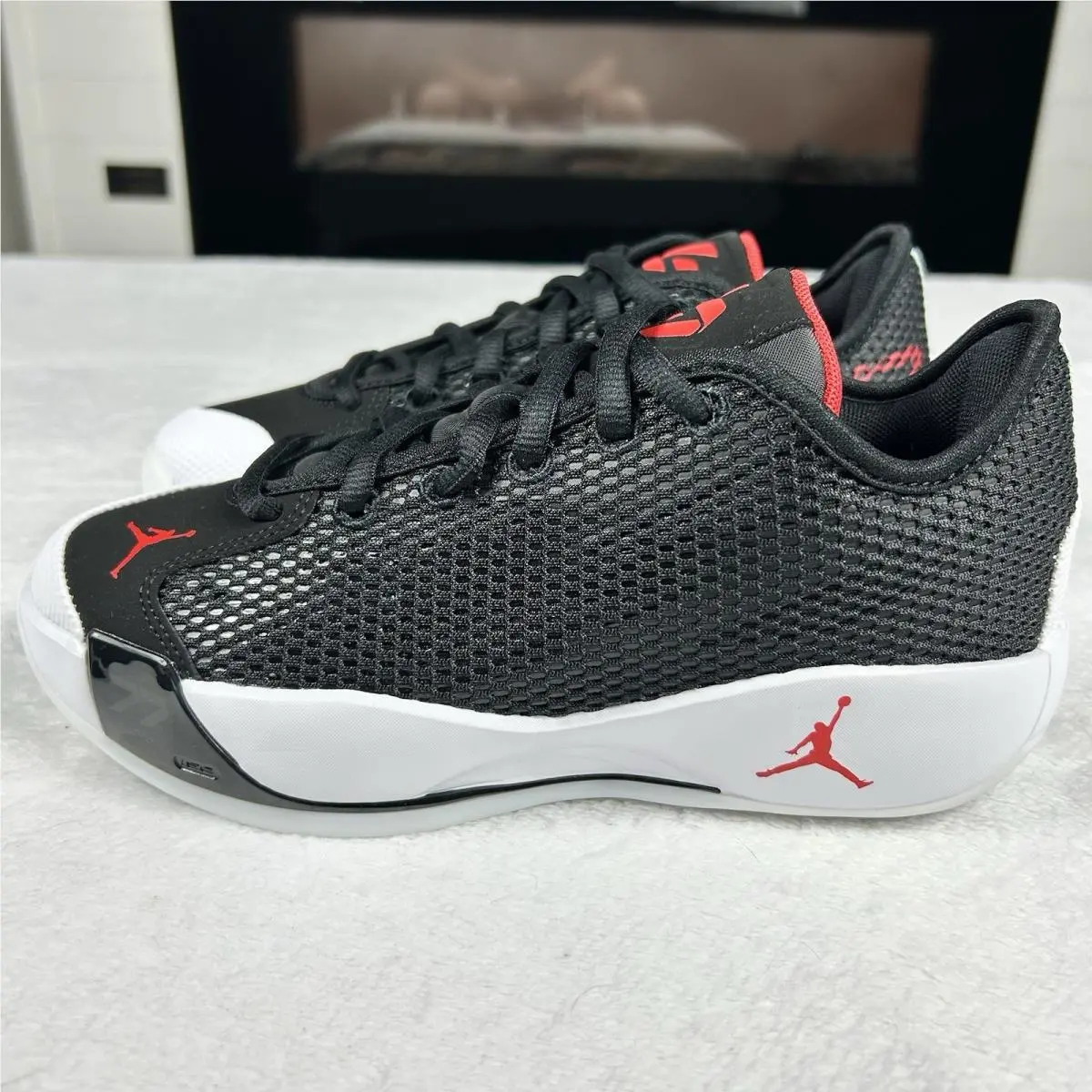 Nike shoes - Jordan Luka 77 Gs - Luka - Ih0573001 - Black (UPC: 0198726385683) 1